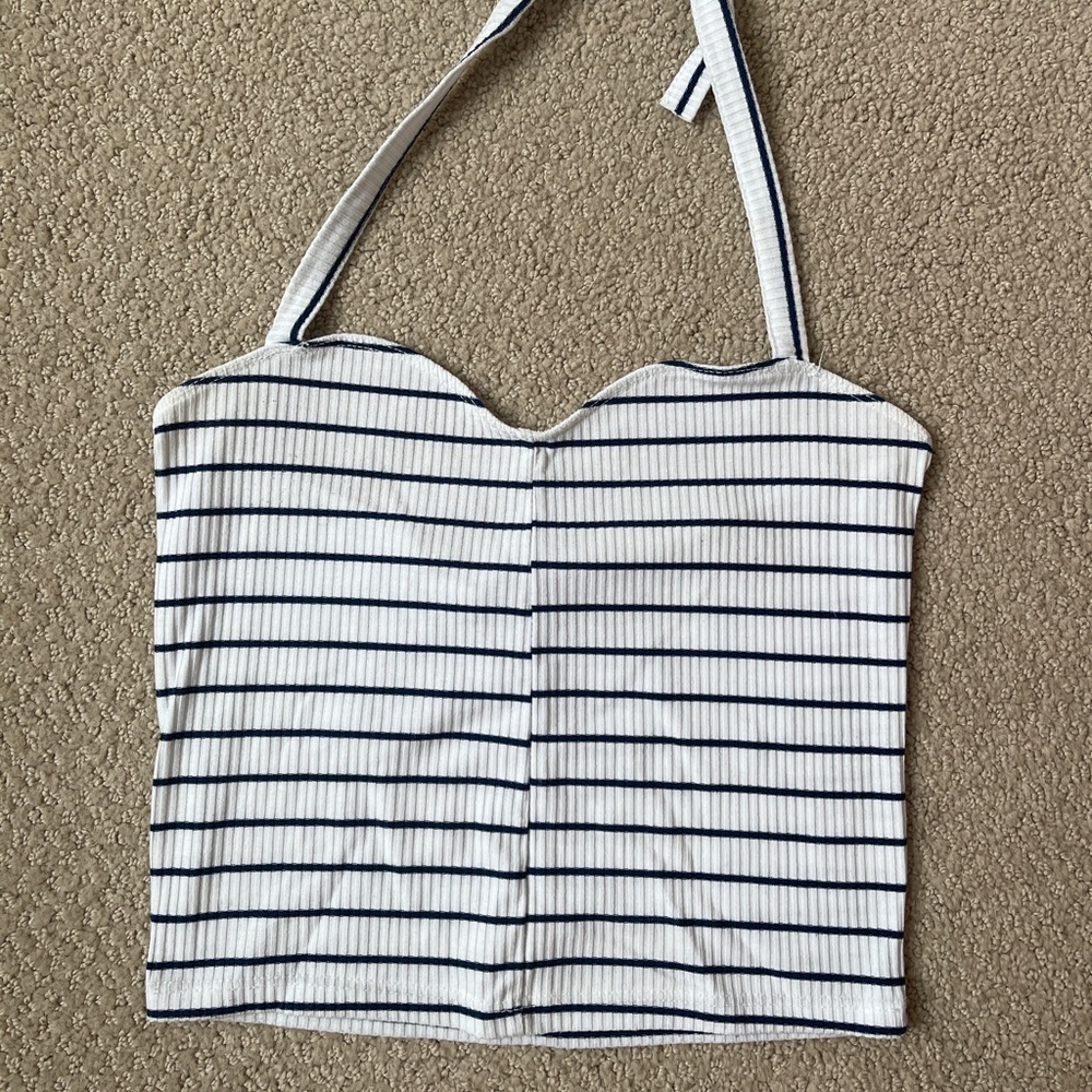 Size Xs/S. Adorable striped tank.
